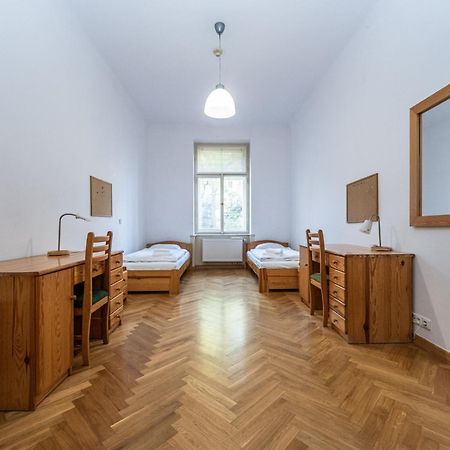 Jiriho Z Podebrad Apartments Прага Екстер'єр фото