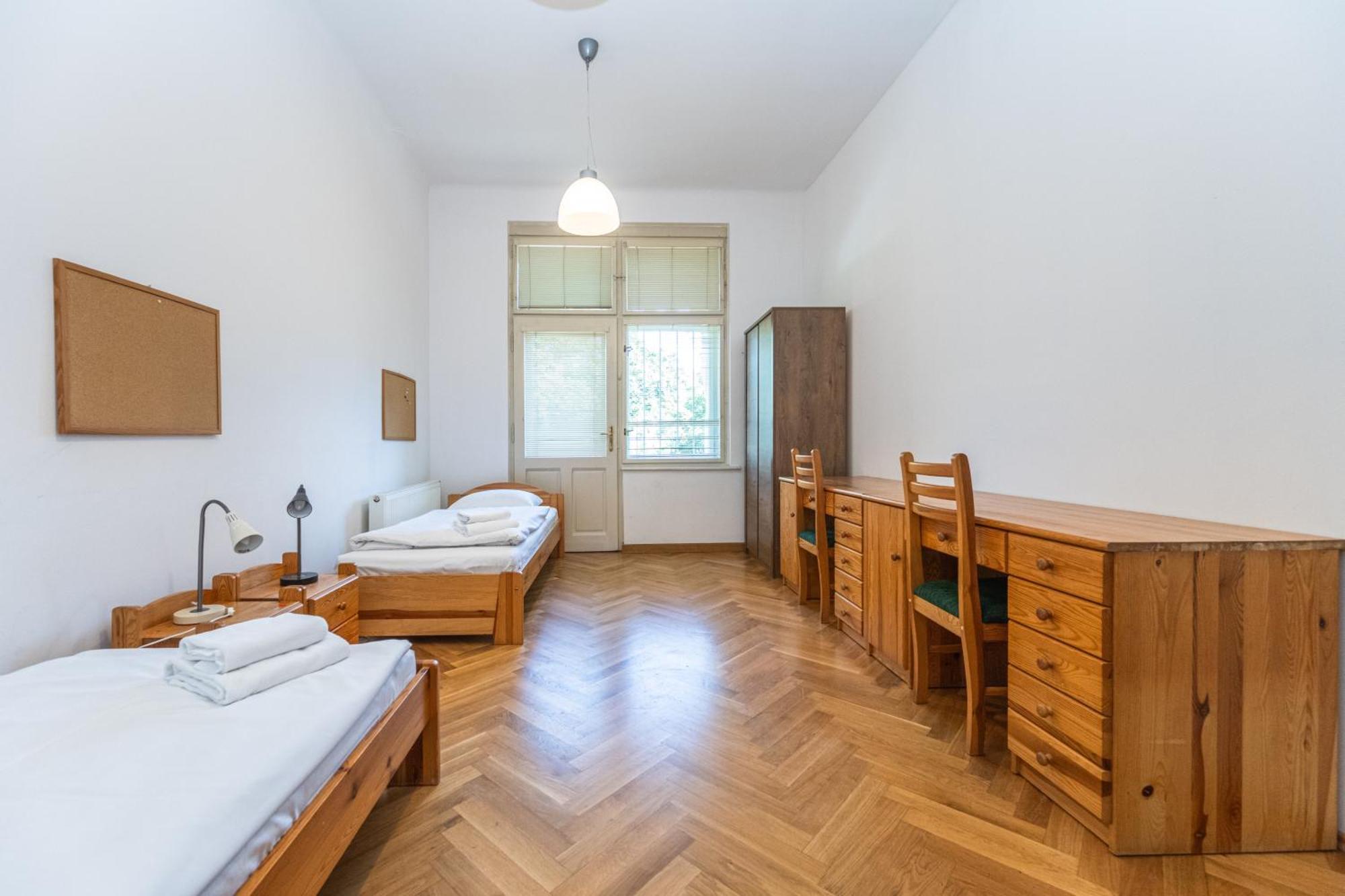 Jiriho Z Podebrad Apartments Прага Екстер'єр фото