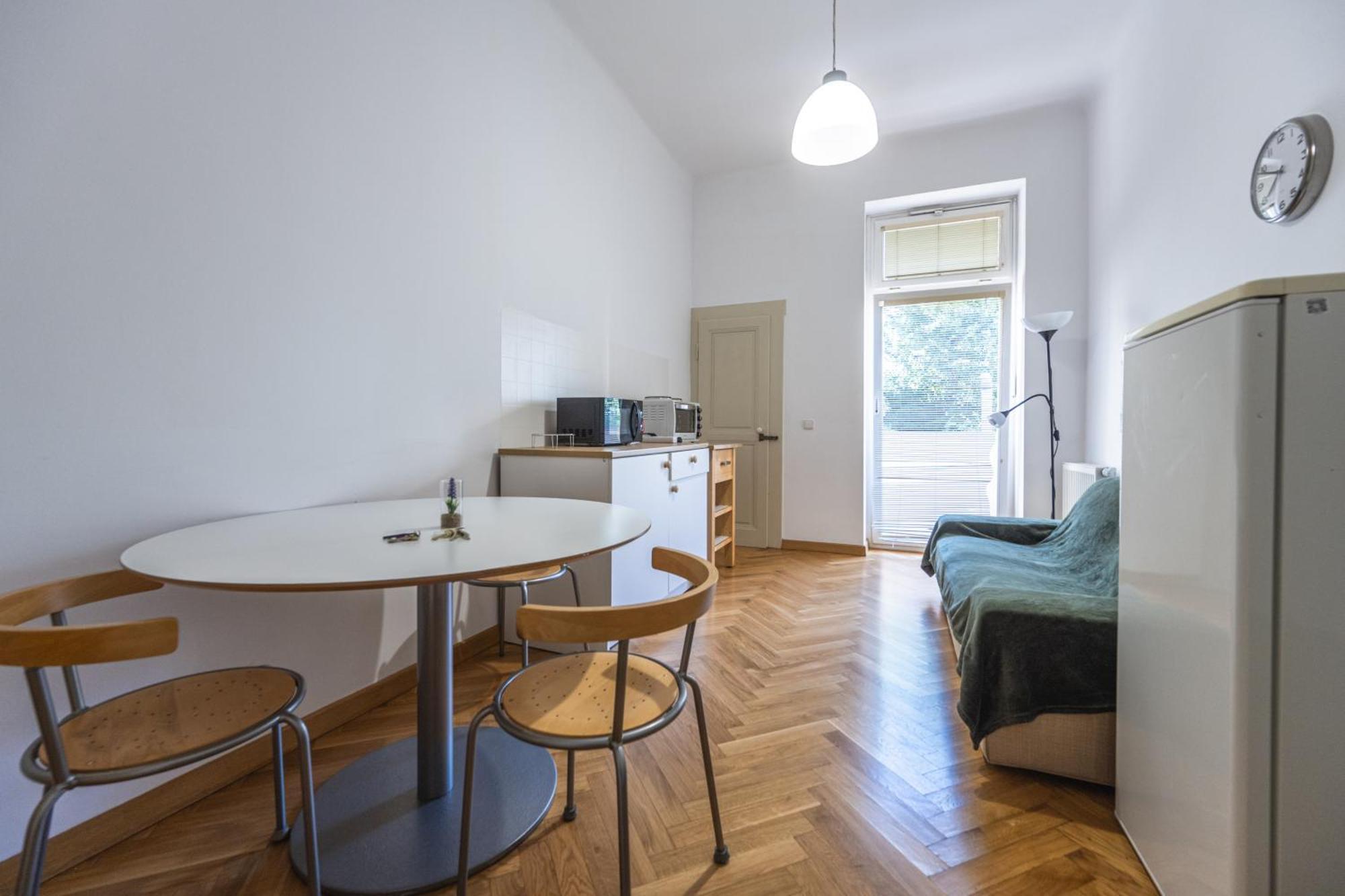 Jiriho Z Podebrad Apartments Прага Екстер'єр фото