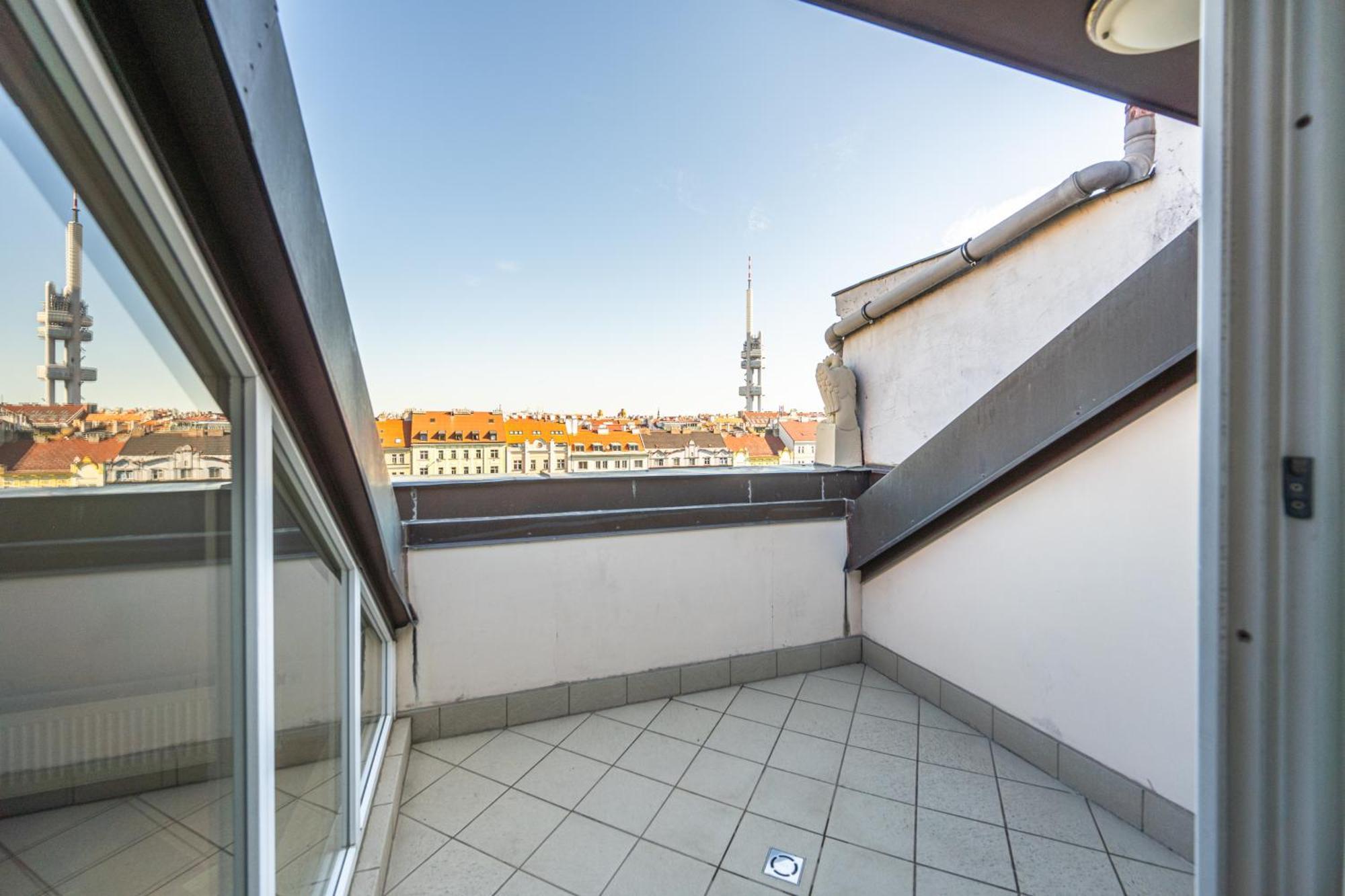Jiriho Z Podebrad Apartments Прага Екстер'єр фото
