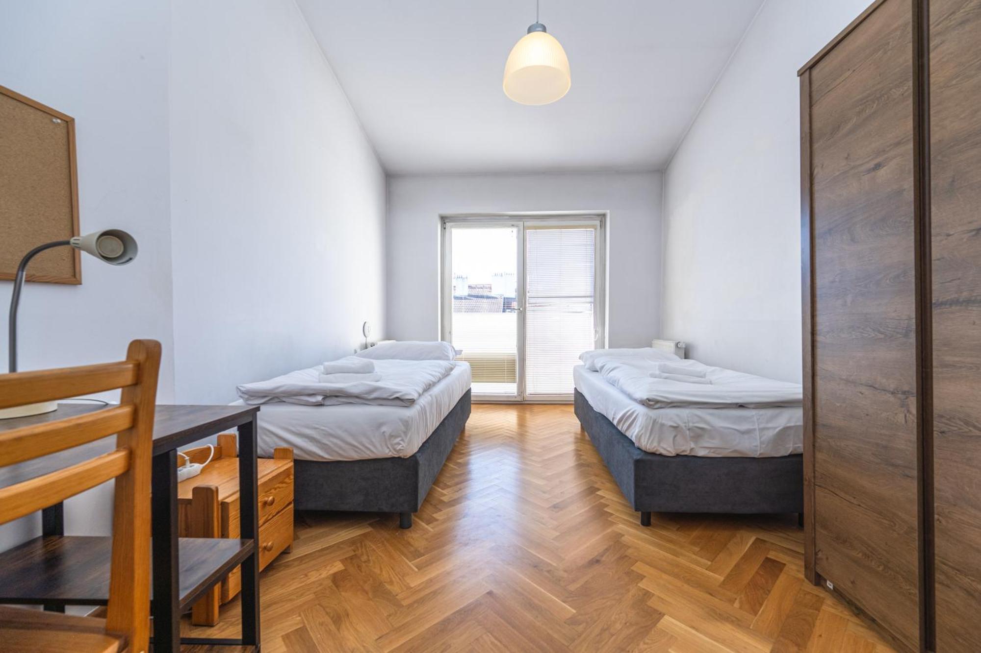 Jiriho Z Podebrad Apartments Прага Екстер'єр фото