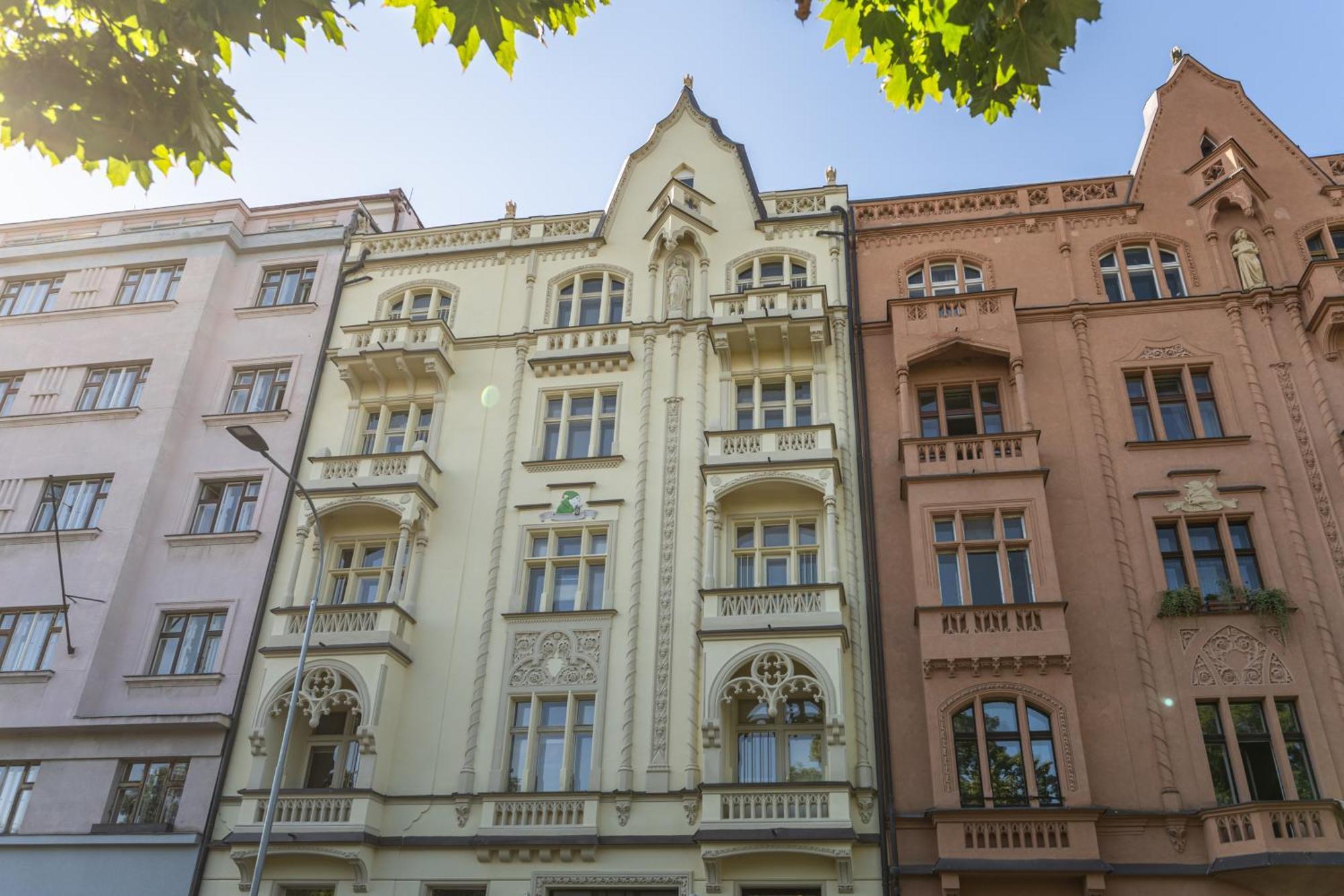 Jiriho Z Podebrad Apartments Прага Екстер'єр фото