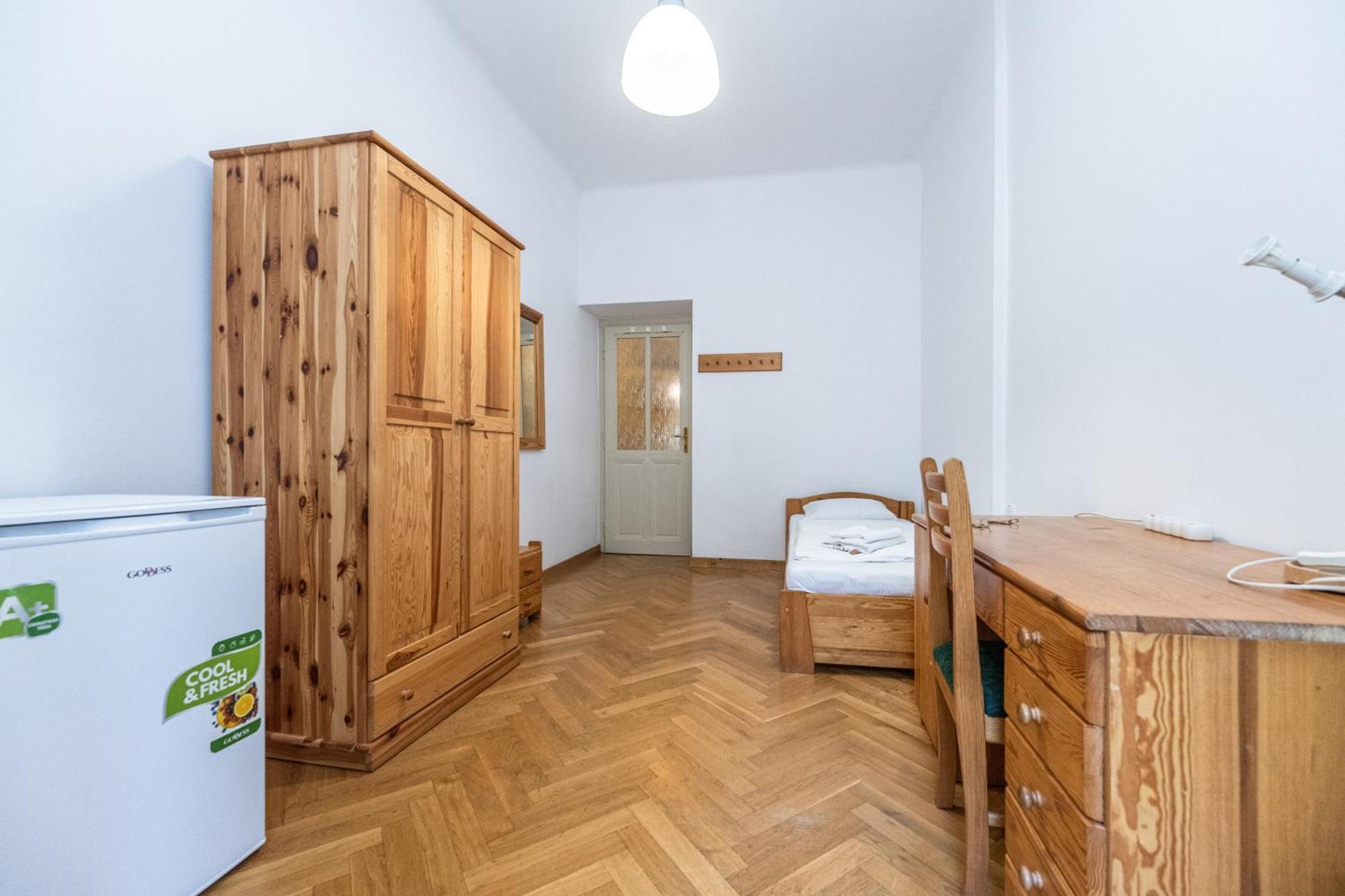 Jiriho Z Podebrad Apartments Прага Екстер'єр фото